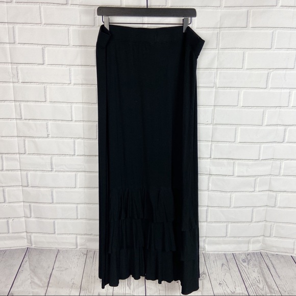 black maxi skirt size 18